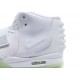 nike air yeezy 2 glow in the dark blanc