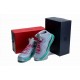 chaussure lebron james X loup gris vert glow in the dark