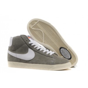 Nike Blazer gris et blanc