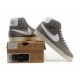 Nike Blazer gris et blanc