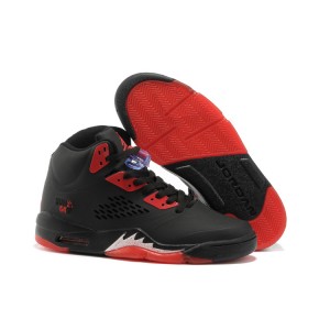 chaussure femme Jordan V Raging Bull noire rouge caoutchouc