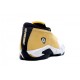 Des sneakers Air Jordan 14 Low Light Ginger noir blanc