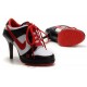 basket a talons nike noir blanc rouge