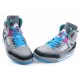 spizike femme gris neutre rose vif vert