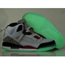 air jordan spizike lumiere blanc feu rouge noir