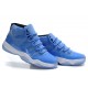 Chaussures Jordan 11 Retro bleu ciel blanc