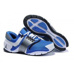 jordan alpha trunner bleu et blanc