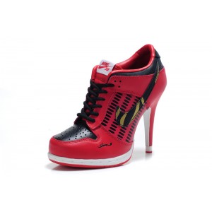 chaussure nike en talon en rouge noir