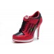 chaussure nike en talon en rouge noir